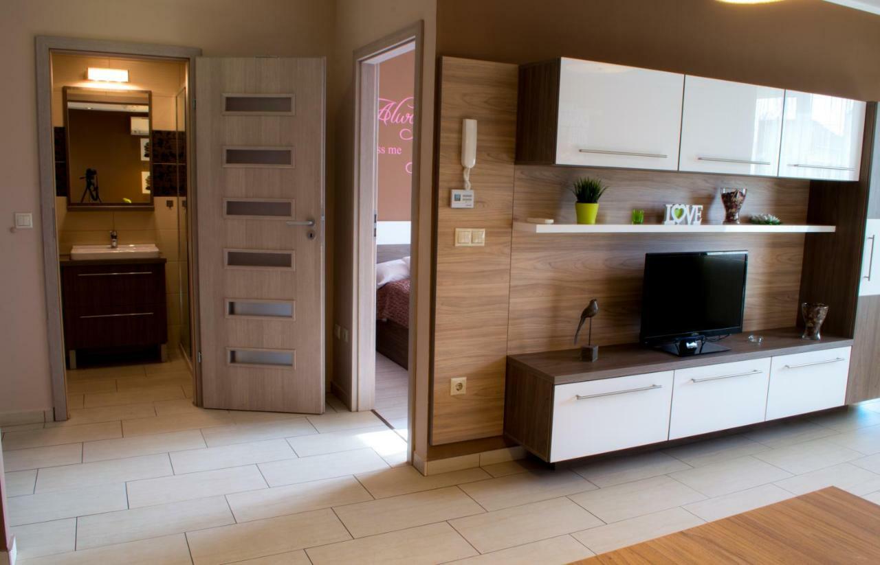 شقة Platina Apartman Sárvár المظهر الخارجي الصورة
