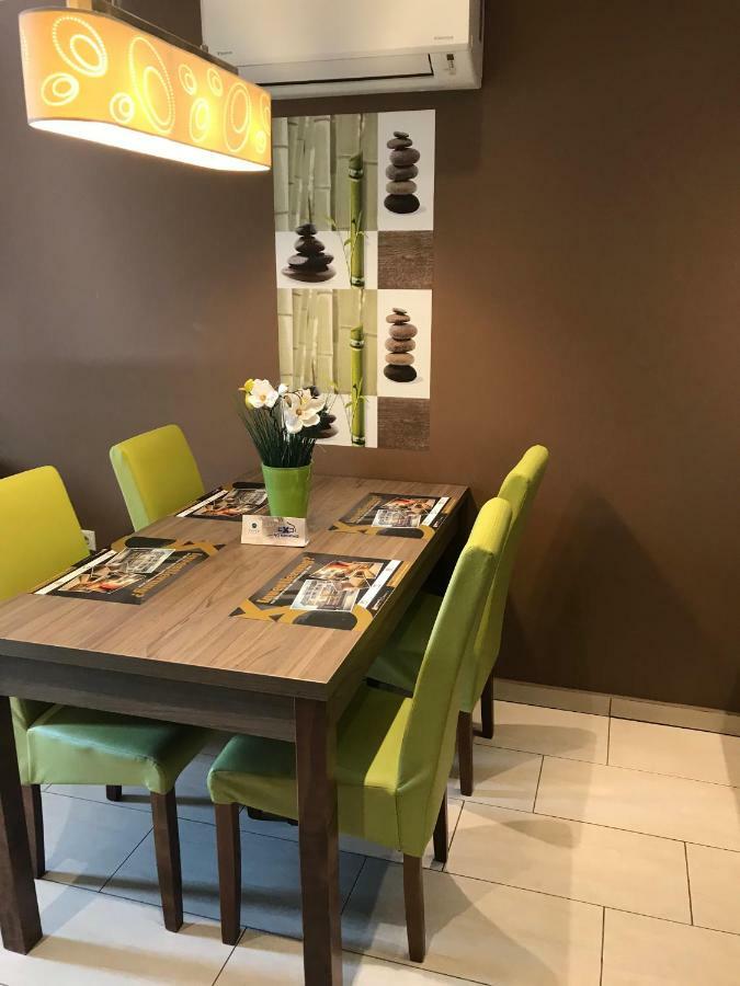 شقة Platina Apartman Sárvár المظهر الخارجي الصورة